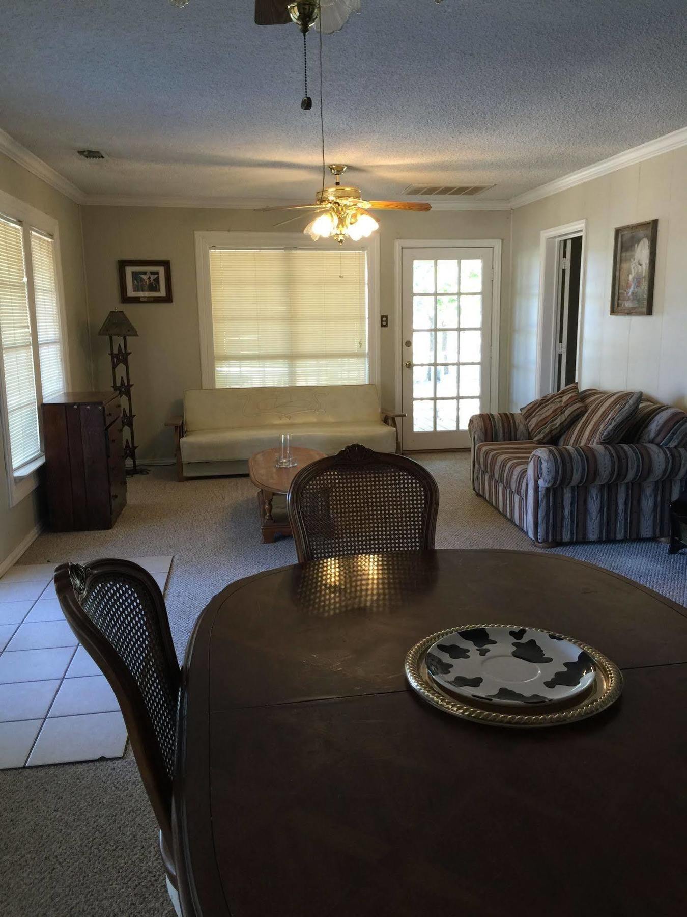 Lone Oak Ranch & Retreat Gainesville Exterior photo